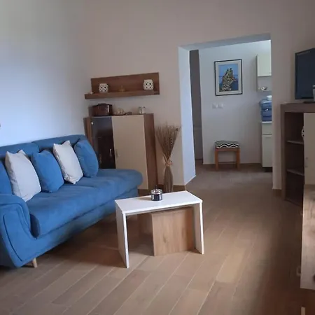 Crystal Villa *